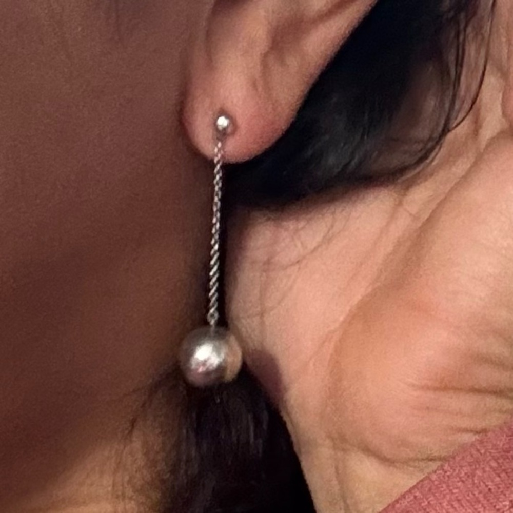 TIFFANY & Co Earrings - Picture 7 of 7
